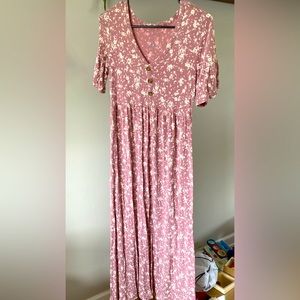 Long lavender maternity dress with buttons